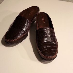 Rialto 2 inch clogs/slip ons. Size 7.